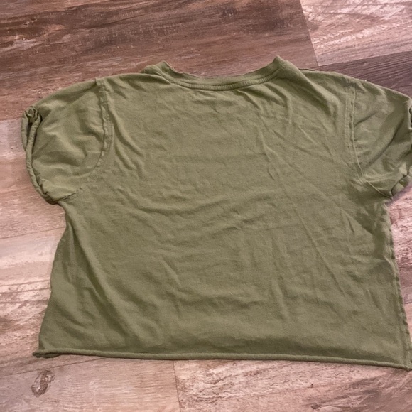 We the Free green crop top tee size XS - Picture 4 of 4